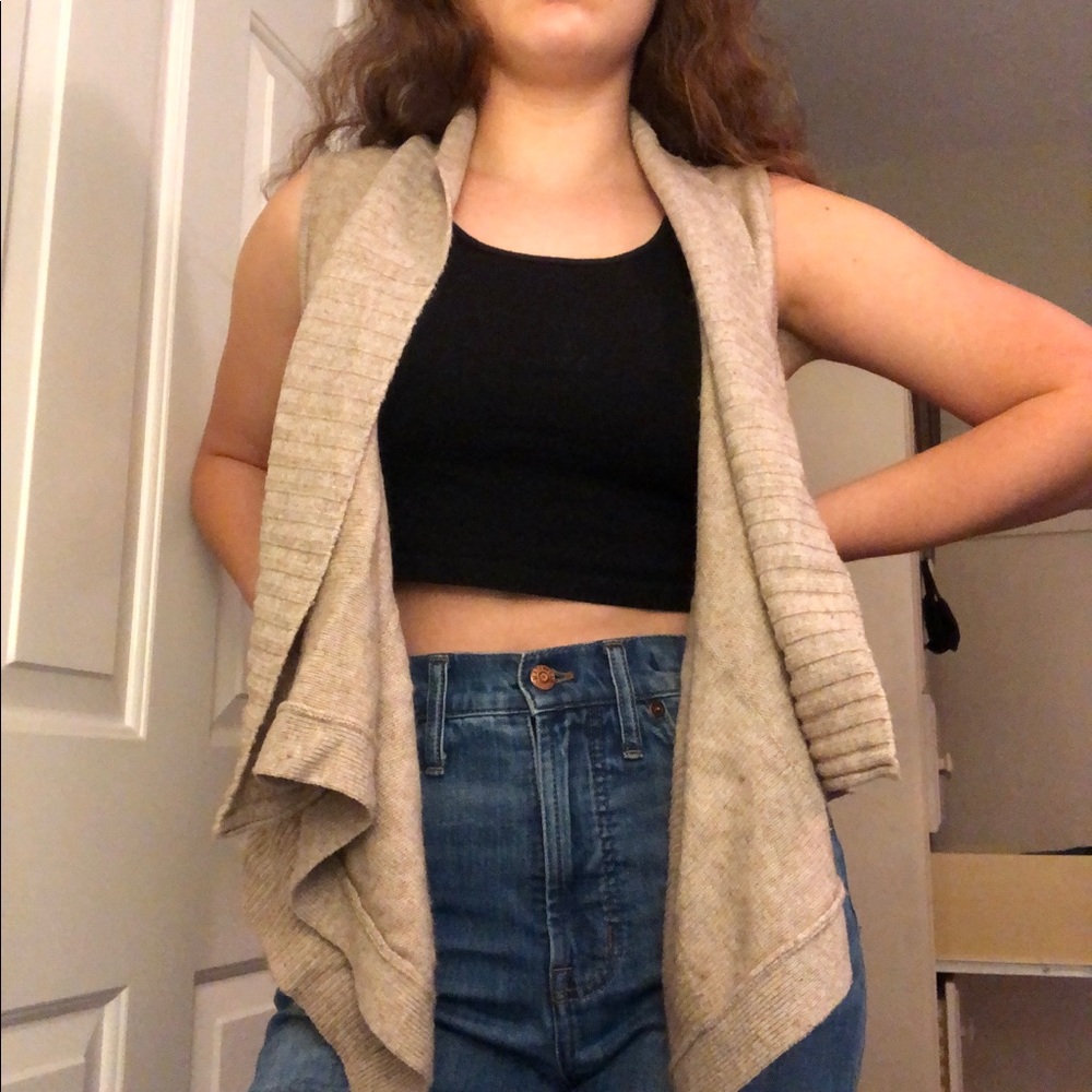 Vintage high-low sweater vest / cardigan!